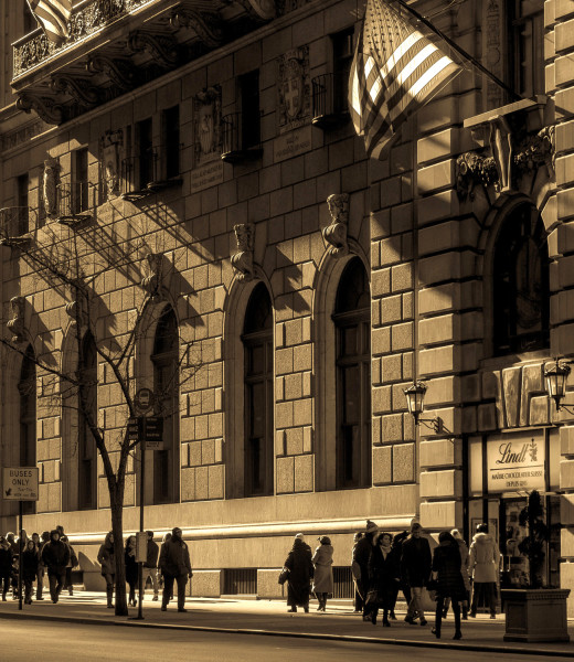 Ben Asen Personal Work Photo: black and white photo of people waling on Fifth Avenue New York City on late sunny day